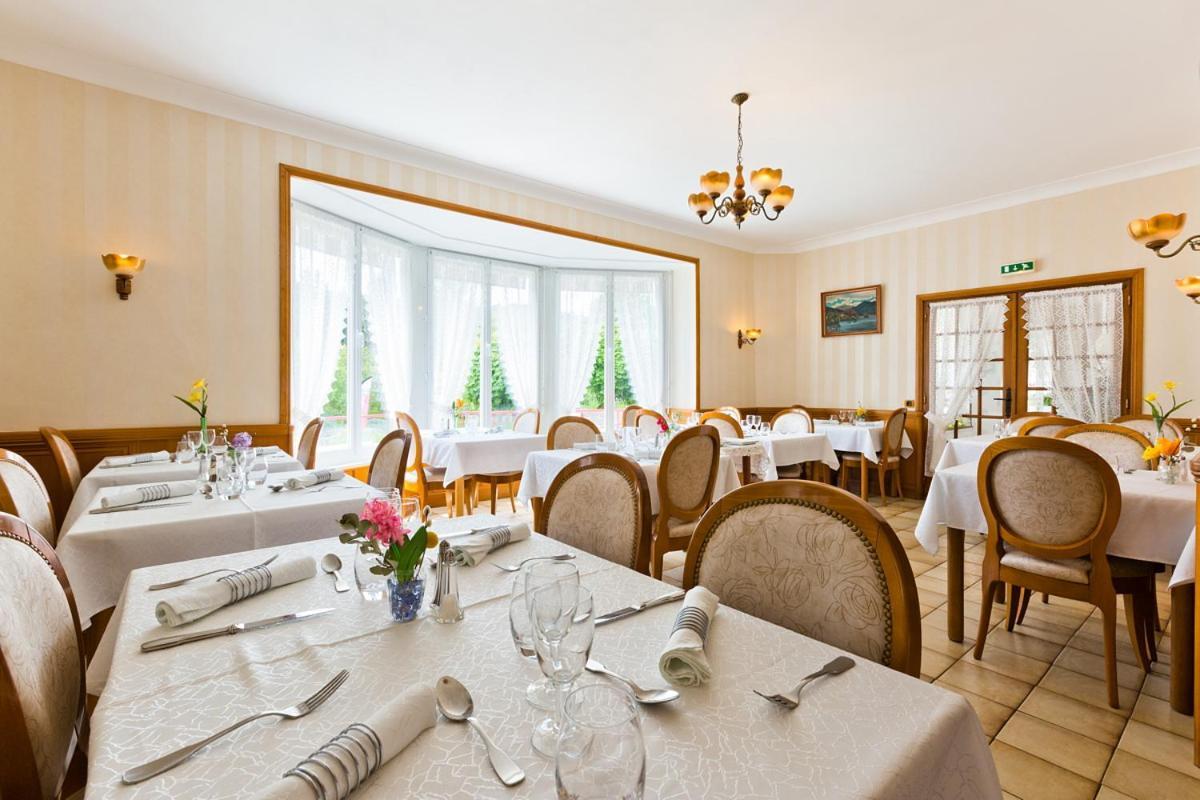 Hotel Restaurant Le Grillon Chambon-sur-Lac Eksteriør billede