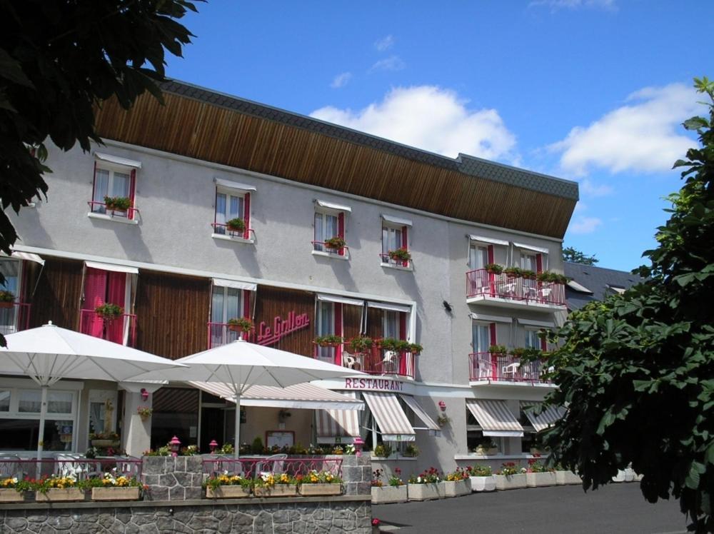 Hotel Restaurant Le Grillon Chambon-sur-Lac Eksteriør billede